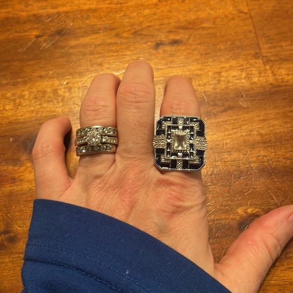 💕Huge statement ring - Picture 11 of 11